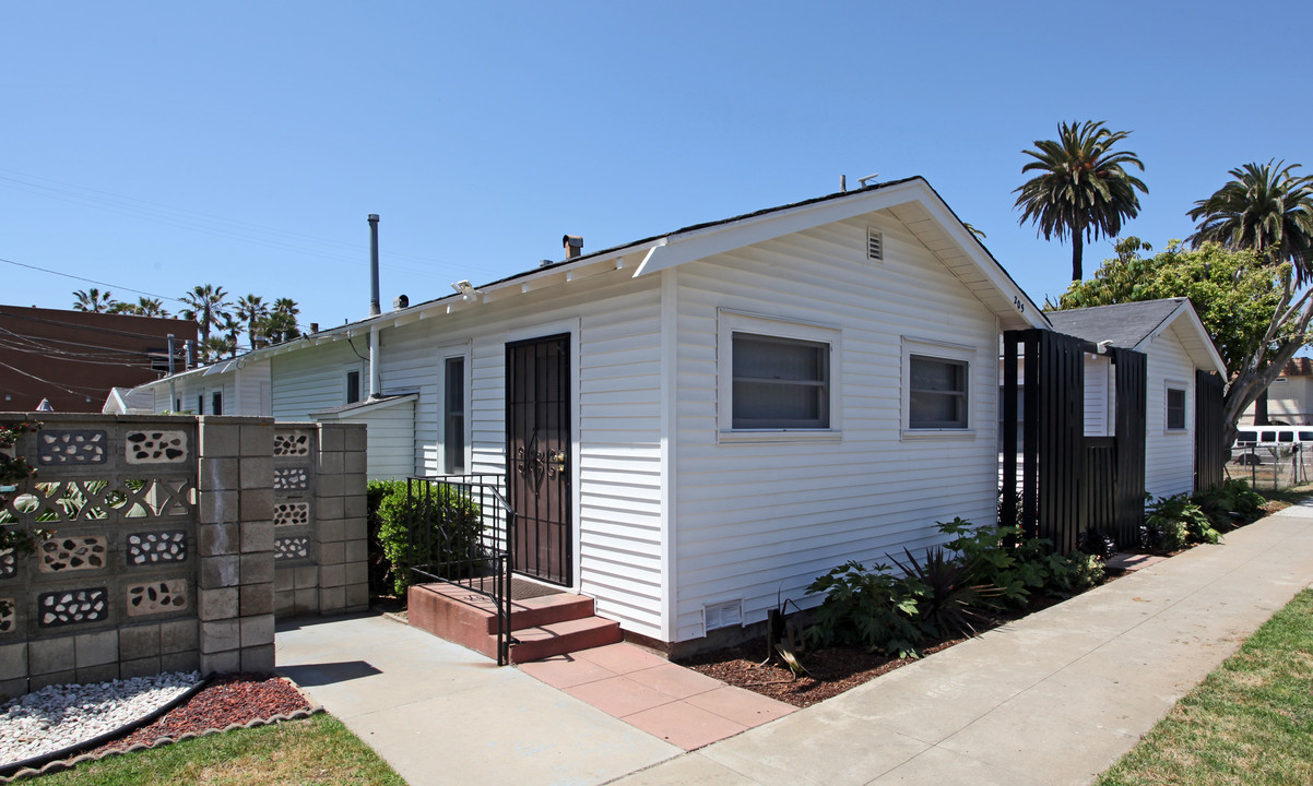 203-205 S Myers St in Oceanside, CA - Building Photo