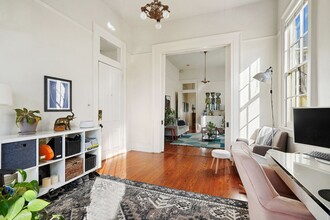 4625 Laurel St in New Orleans, LA - Building Photo - Building Photo