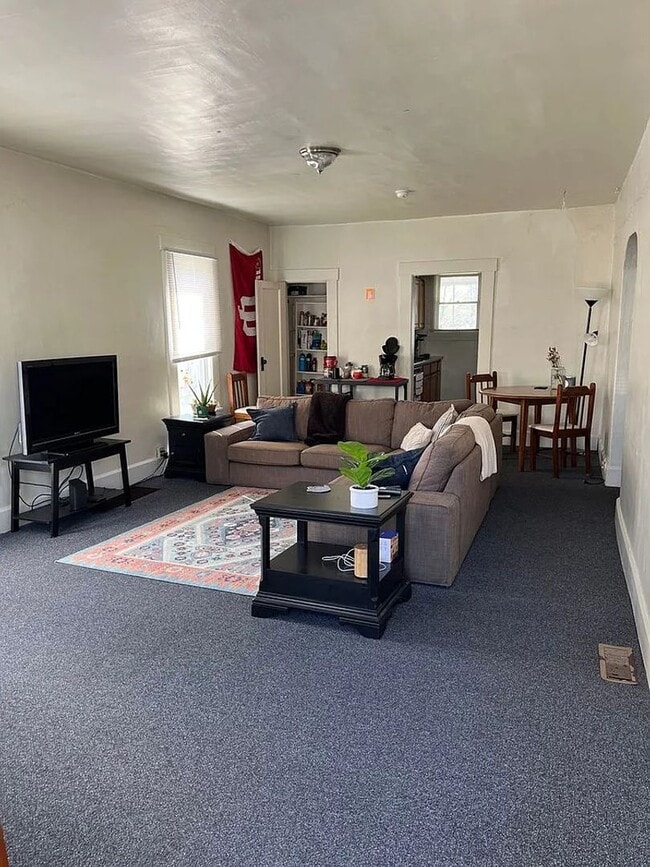 308 E 12th St in Bloomington, IN - Building Photo - Building Photo