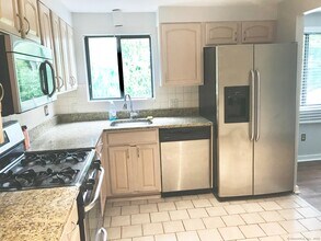 140 Shepard Ave in Hamden, CT - Building Photo - Building Photo