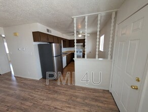 95 Darlene Rd SE in Rio Rancho, NM - Building Photo - Building Photo