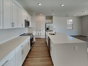 7919 Banquero Ct in Las Vegas, NV - Foto de edificio - Building Photo