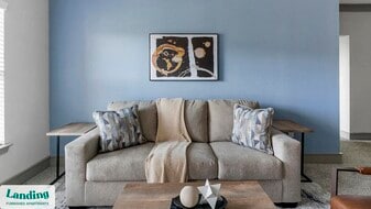 18021 Kingsland Blvd in Houston, TX - Building Photo