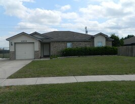4502 Greyhound Dr in Killeen, TX - Building Photo