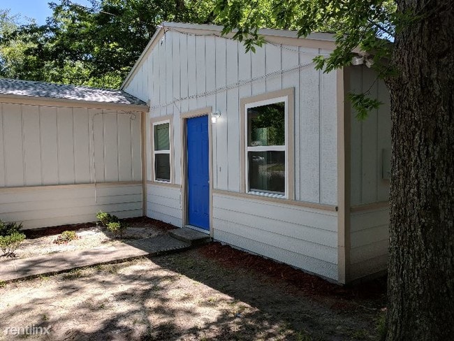 3304 Phyllis St in Jacksonville, FL - Foto de edificio - Building Photo