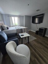 200 Burkhall St, Unit 510 in Weymouth, MA - Building Photo