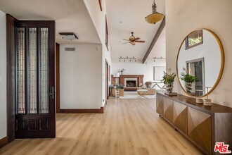 620 Resolano Dr in Los Angeles, CA - Building Photo - Building Photo