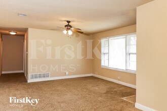 1103 Warden St in Benbrook, TX - Building Photo - Building Photo