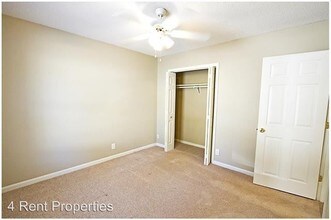 185 Oak St in Clarksville, TN - Building Photo - Building Photo