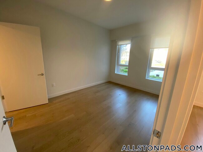 55 Brighton Ave in Boston, MA - Building Photo - Building Photo