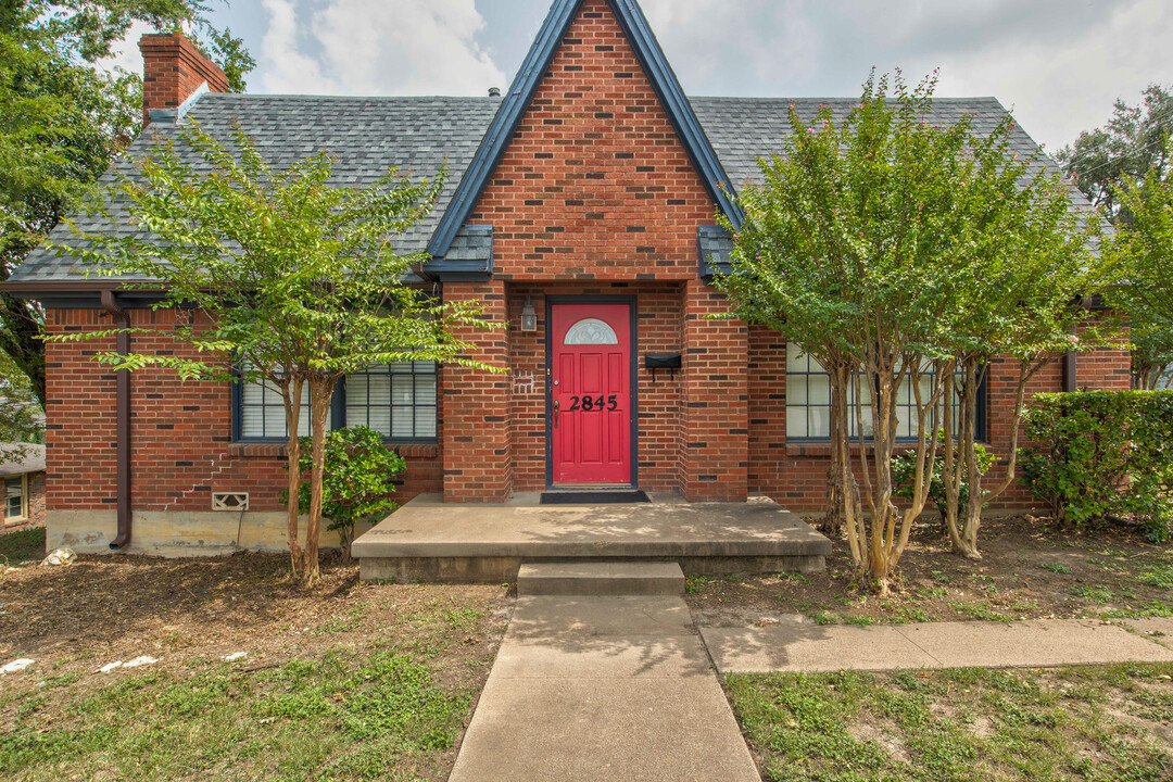 Harvest Rock Property Management in Fort Worth, TX - Foto de edificio