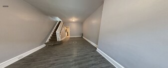 1832 Dudley St in Philadelphia, PA - Building Photo