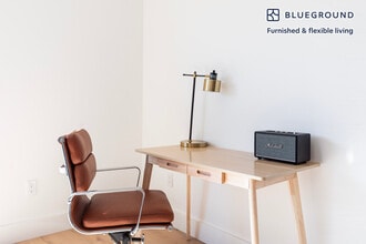 3742 Mount Diablo Blvd in Lafayette, CA - Foto de edificio - Building Photo