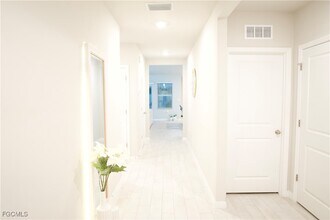 413 SE 4th St in Cape Coral, FL - Building Photo - Building Photo