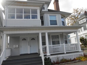 1537 W Broad St in Stratford, CT - Building Photo - Building Photo