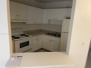 1880 NW 59th Wy-Unit -2 in Sunrise, FL - Building Photo - Building Photo