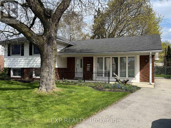5106 Meadowhill Rd