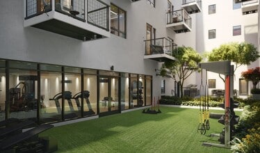 64 Forty in San Diego, CA - Building Photo - Building Photo