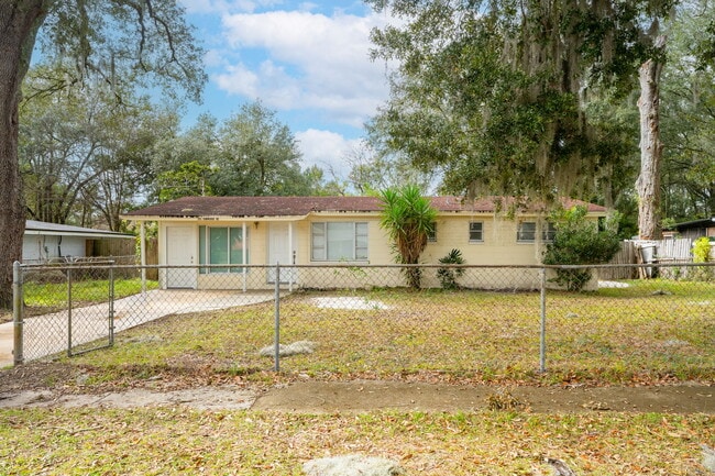 385 Dunwoodie Rd