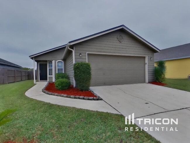 property at 1940 Hunters Trace Cir