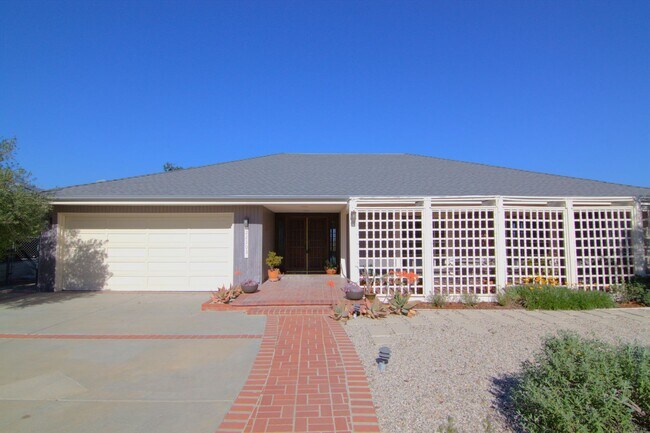 22503 Charlestown Dr in Calabasas, CA - Building Photo - Building Photo