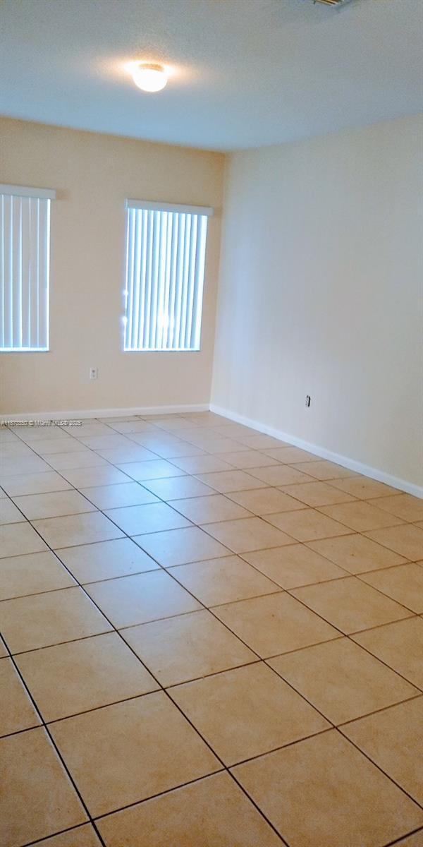 2748 SW 83rd Ave in Miramar, FL - Building Photo - Building Photo