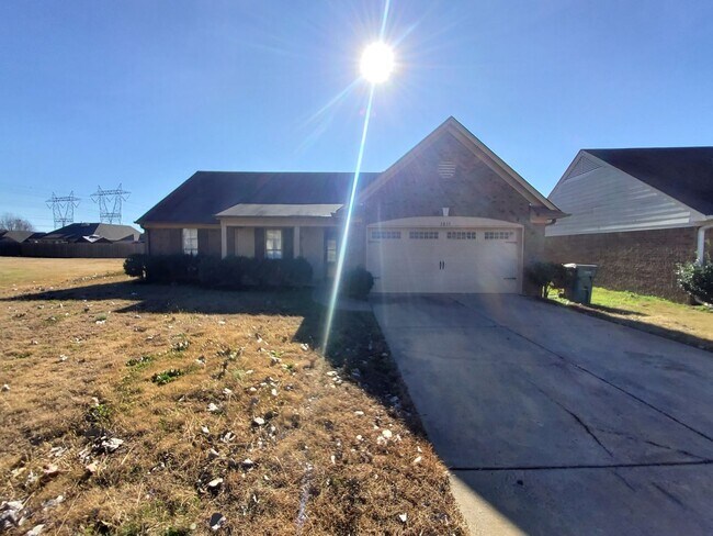 10052 Lynham Cove, Unit 307 in Cordova, TN - Foto de edificio - Building Photo