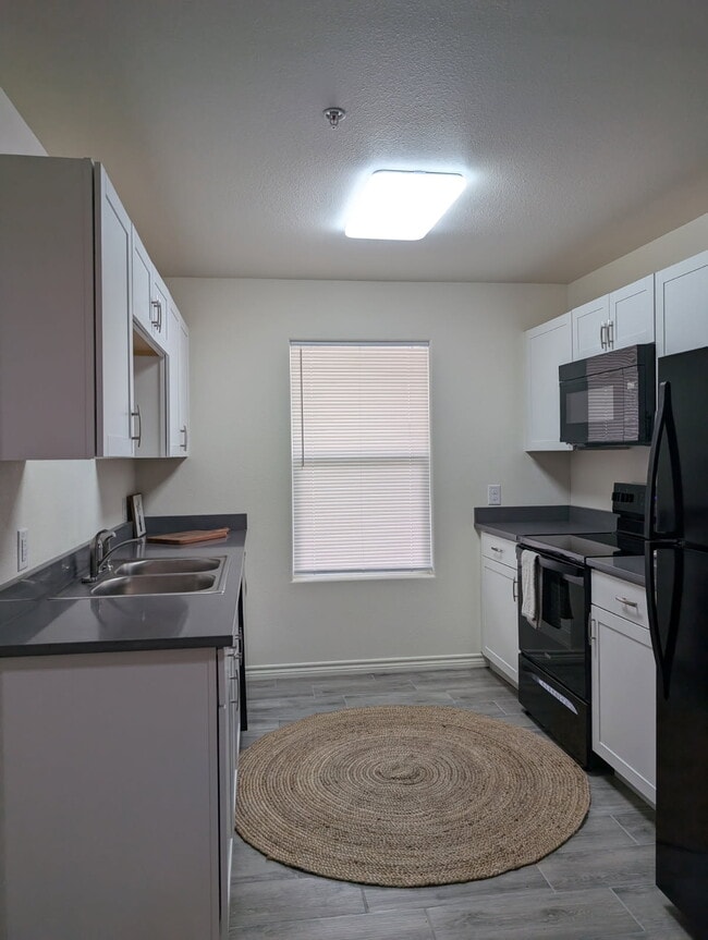 Chance's Court Apartments in Port Arthur, TX - Building Photo - Building Photo