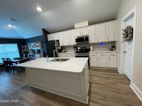 226 Bayou Bend Ln in Callaway, FL - Building Photo - Building Photo