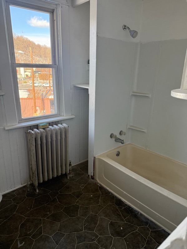 735 Central Ave in Johnstown, PA - Foto de edificio - Building Photo