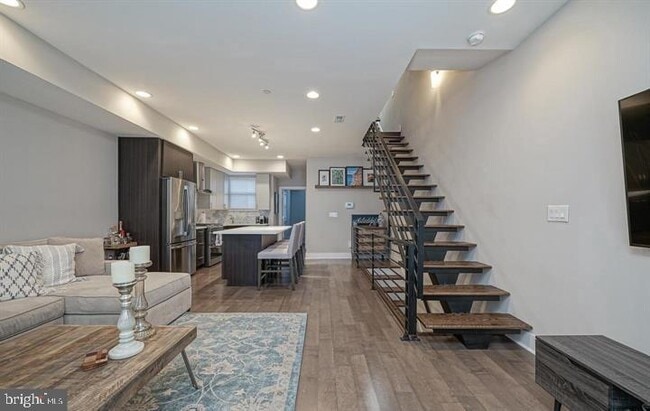 property at 2514 Frankford Ave