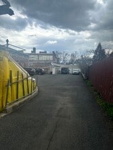 1075-1077-1077 E Jersey St in Elizabeth, NJ - Building Photo - Building Photo