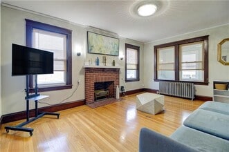 131 Washington Ave in Providence, RI - Building Photo - Building Photo