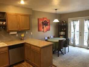 2020 Grandview Dr in Pleasant Valley, WV - Building Photo - Building Photo