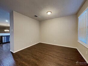 2445 Keyhole Vw in Converse, TX - Building Photo - Building Photo