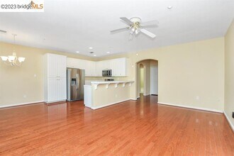 935 Centennial Dr in Brentwood, CA - Building Photo - Building Photo