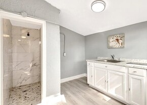 448 Roseland Dr in West Palm Beach, FL - Building Photo