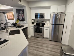 3765 NW Mediterranean Ln in Jensen Beach, FL - Building Photo - Building Photo