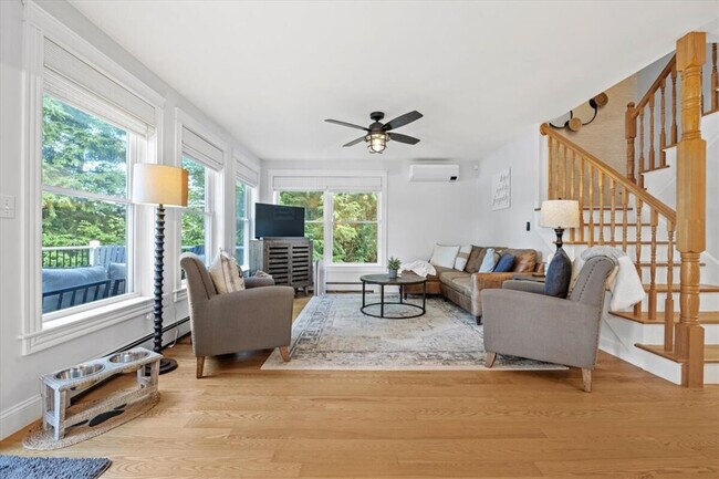 69 Beach Rd in Naples, ME - Building Photo - Building Photo