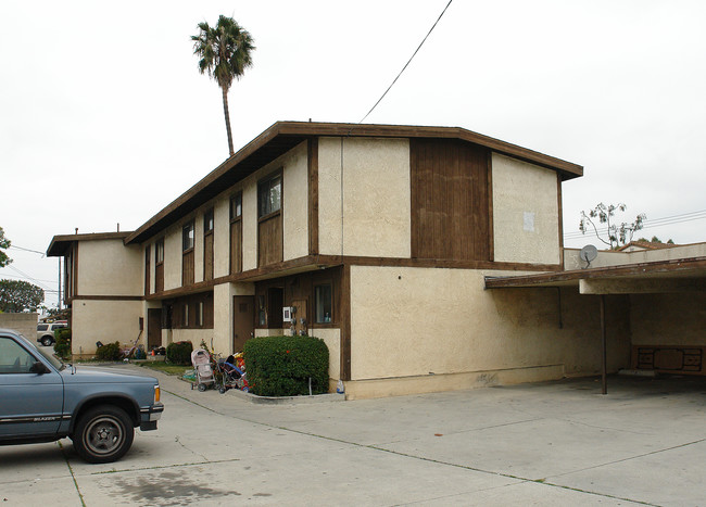 1916 Wallace Ave in Costa Mesa, CA - Building Photo - Building Photo