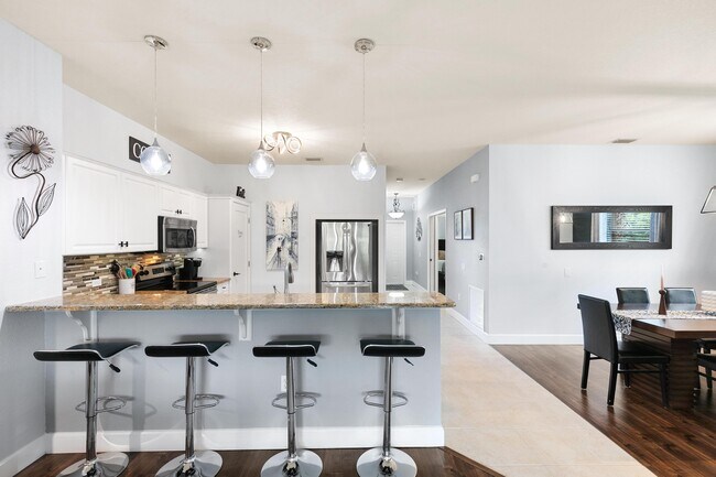 10021 Heather Ln in Naples, FL - Building Photo - Building Photo