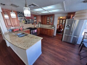 6776 Quinella Dr in Las Vegas, NV - Building Photo - Building Photo