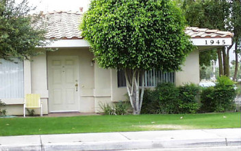 1945 Calle Lileta in Palm Springs, CA - Building Photo - Building Photo