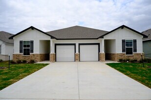 1119 Stone Vly Rd, Unit A in Temple, TX - Building Photo