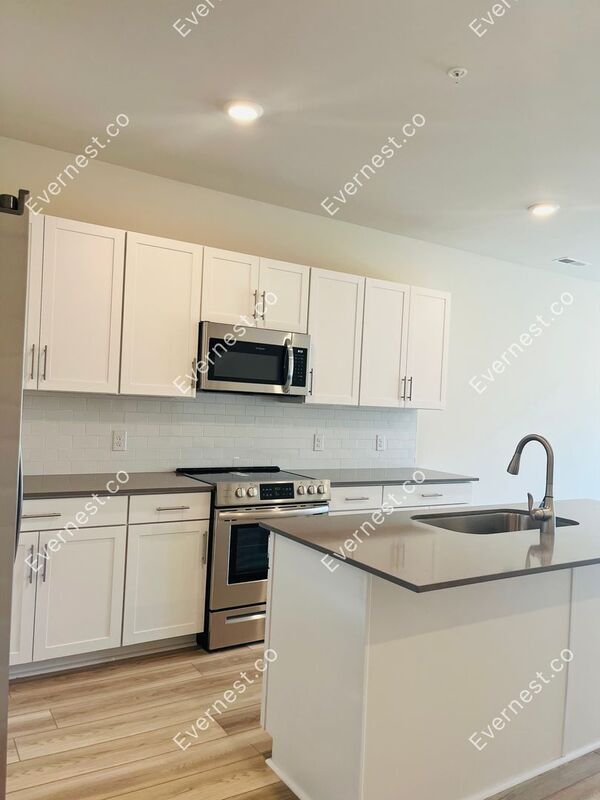 628 Birdie Dr photo'