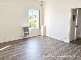 5233 Monte Vista St, Unit 414 in Los Angeles, CA - Building Photo