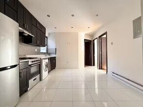 Nice room in a good neighborhood in New York, NY - Building Photo - Building Photo