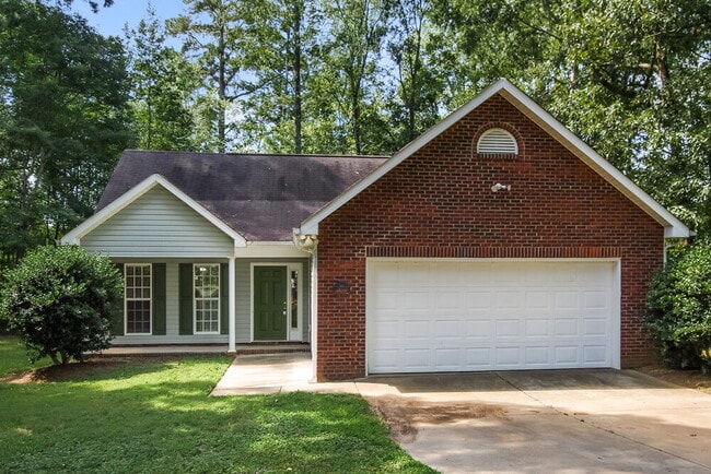 property at 2213 Brookline Ct