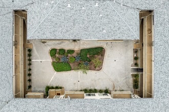 Baldwin Hills Apartment Living in Los Angeles, CA - Foto de edificio - Building Photo