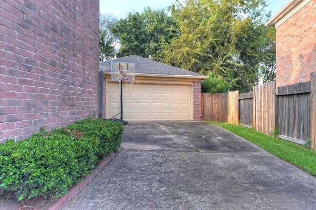 4423 Canadian River Dr in Sugar Land, TX - Building Photo - Building Photo